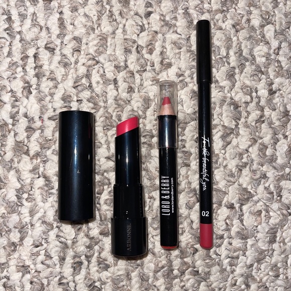 Red Lip Bundle - Picture 1 of 1